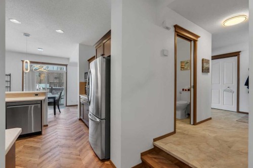 265 Bridlemeadows Common Sw, Calgary, AB - Indoor