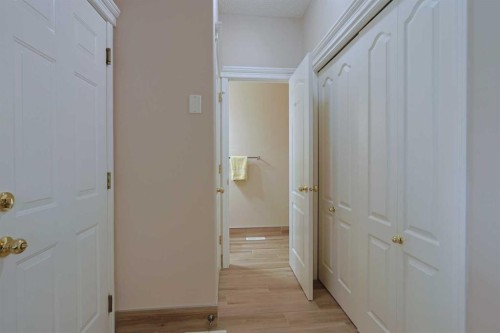 13 Scimitar Heath Nw, Calgary, AB - Indoor Photo Showing Other Room