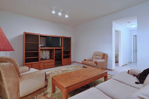 13 Scimitar Heath Nw, Calgary, AB - Indoor