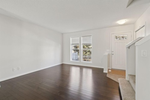 10 Auburn Bay Common Se, Calgary, AB - Indoor Photo Showing Other Room