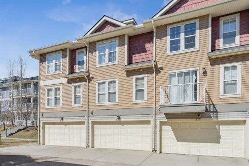 10 Auburn Bay Common Se, Calgary, AB - Outdoor With Facade