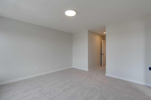 1273 Creekview Drive Sw, Calgary, AB - Indoor Photo Showing Other Room