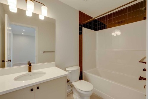 1273 Creekview Drive Sw, Calgary, AB - Indoor Photo Showing Bathroom