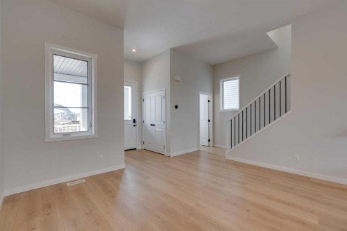 1273 Creekview Drive Sw, Calgary, AB - Indoor Photo Showing Other Room