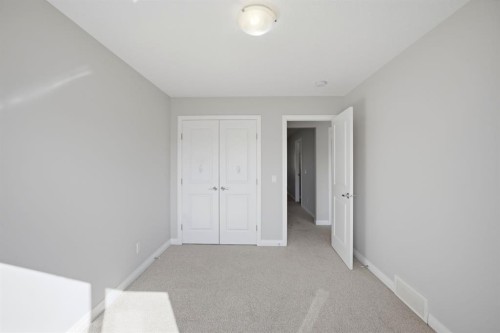 96 Red Embers Crescent Ne, Calgary, AB 