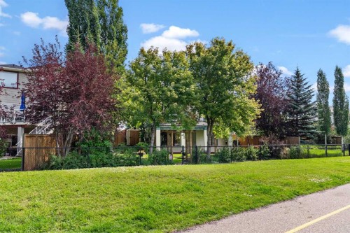 180 Cranfield Park Se, Calgary, AB - Outdoor