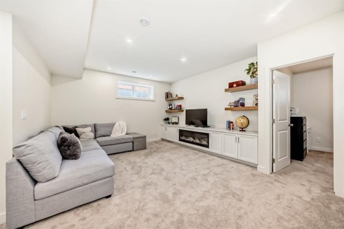 156 Masters Rise Se, Calgary, AB - Indoor