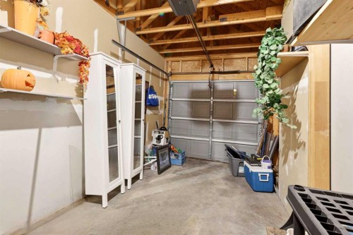 4B Millview Way Sw, Calgary, AB - Indoor Photo Showing Garage