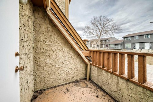 6909 Ranchero Road Nw, Calgary, AB - Outdoor