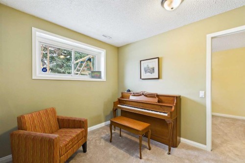 5219 Viceroy Drive Nw, Calgary, AB - Indoor