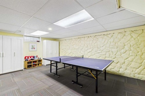 5219 Viceroy Drive Nw, Calgary, AB - Indoor Photo Showing Other Room