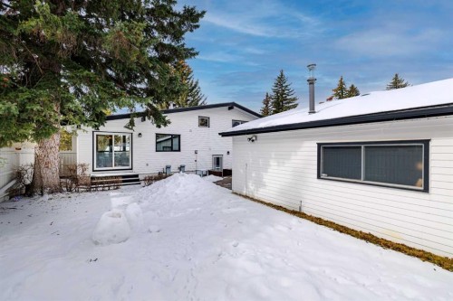 5219 Viceroy Drive Nw, Calgary, AB - Outdoor
