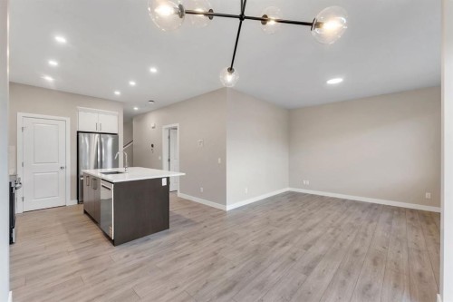 24 Corner Glen Green Ne, Calgary, AB - Indoor