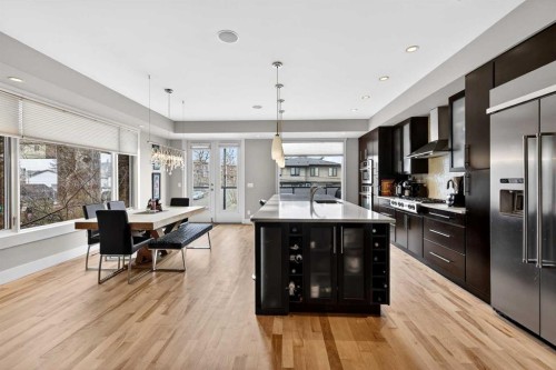 2718 19 Street Sw, Calgary, AB - Indoor