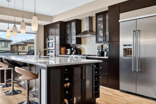 2718 19 Street Sw, Calgary, AB - Indoor Photo Showing Kitchen With Upgraded Kitchen