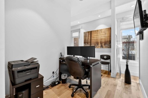 2718 19 Street Sw, Calgary, AB - Indoor Photo Showing Office