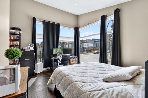 2718 19 Street Sw, Calgary, AB - Indoor Photo Showing Bedroom