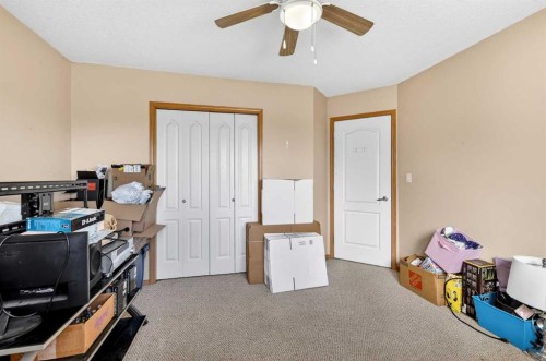 765 Qualicum Beach Bay, Chestermere, AB - Indoor