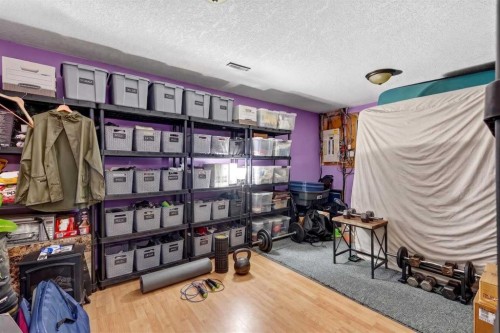 765 Qualicum Beach Bay, Chestermere, AB - Indoor