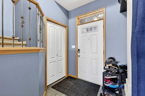 765 Qualicum Beach Bay, Chestermere, AB - Indoor Photo Showing Other Room