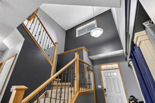 765 Qualicum Beach Bay, Chestermere, AB - Indoor Photo Showing Other Room