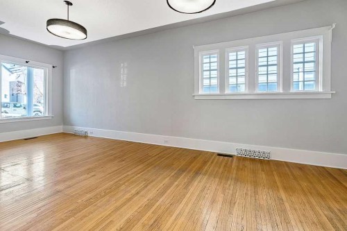 226 11 Street Nw, Calgary, AB - Indoor Photo Showing Other Room