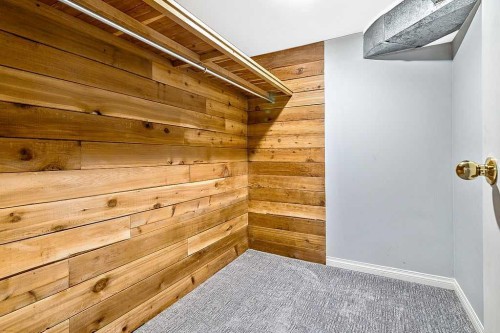 226 11 Street Nw, Calgary, AB - Indoor Photo Showing Other Room