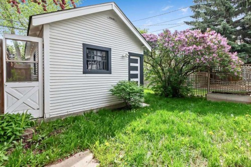 226 11 Street Nw, Calgary, AB - Outdoor