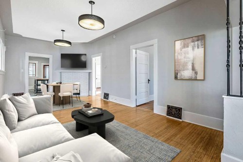 226 11 Street Nw, Calgary, AB - Indoor Photo Showing Living Room