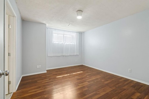 313-103 Strathaven Drive, Strathmore, AB - Indoor Photo Showing Other Room