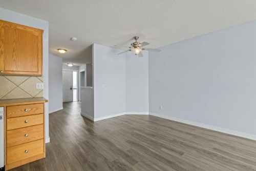 313-103 Strathaven Drive, Strathmore, AB - Indoor