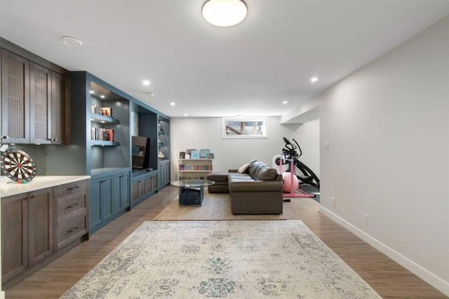 656 Willow Brook Drive Se, Calgary, AB - Indoor