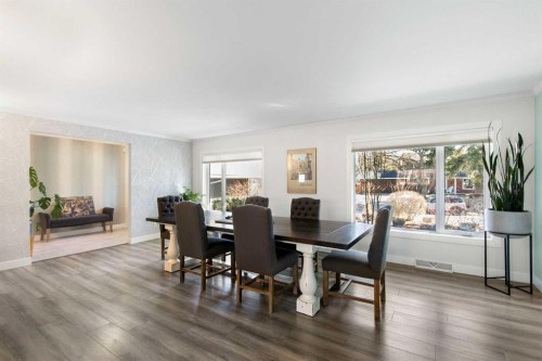 656 Willow Brook Drive Se, Calgary, AB - Indoor Photo Showing Dining Room