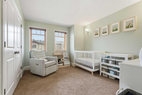 2517 21 Street Sw, Calgary, AB - Indoor Photo Showing Bedroom