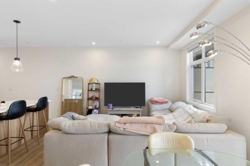 6103-200 Seton Circle Se, Calgary, AB - Indoor