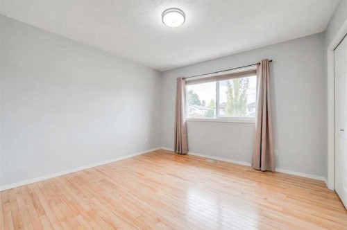 92 2A Street, High River, AB - Indoor Photo Showing Other Room