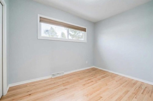 92 2A Street, High River, AB - Indoor Photo Showing Other Room