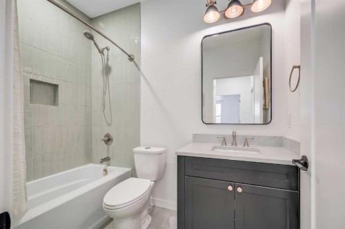 92 2A Street, High River, AB - Indoor Photo Showing Bathroom