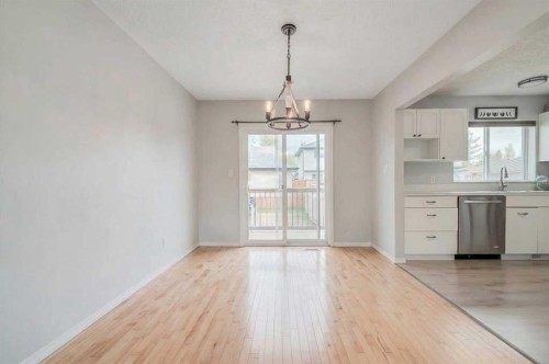 92 2A Street, High River, AB - Indoor Photo Showing Kitchen