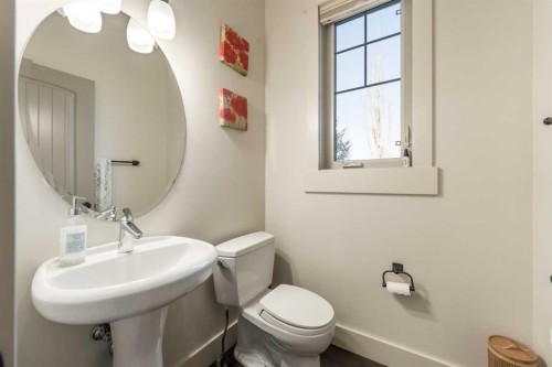 52 Aspen Summit Drive Sw, Calgary, AB - Indoor Photo Showing Bathroom