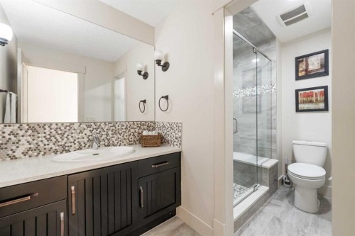 52 Aspen Summit Drive Sw, Calgary, AB - Indoor Photo Showing Bathroom