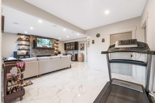 52 Aspen Summit Drive Sw, Calgary, AB - Indoor