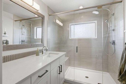 86 Warwick Drive Sw, Calgary, AB - Indoor Photo Showing Bathroom