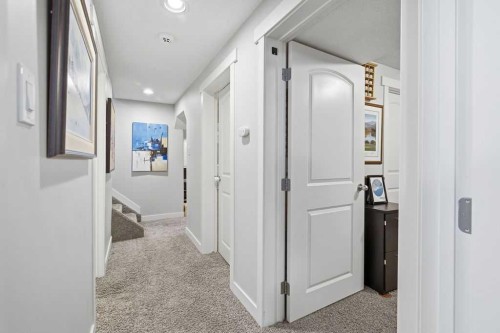 86 Warwick Drive Sw, Calgary, AB - Indoor Photo Showing Other Room