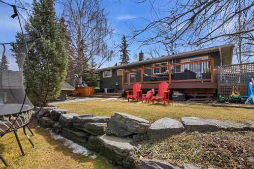 86 Warwick Drive Sw, Calgary, AB - Outdoor With Deck Patio Veranda