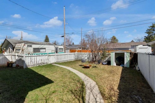 99 Dovercliffe Way Se, Calgary, AB - Outdoor