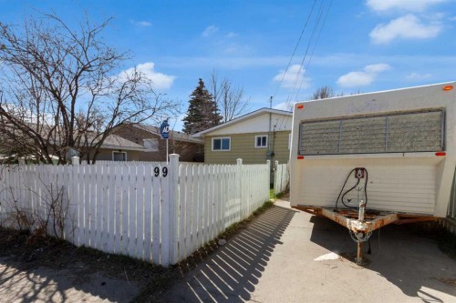 99 Dovercliffe Way Se, Calgary, AB - Outdoor