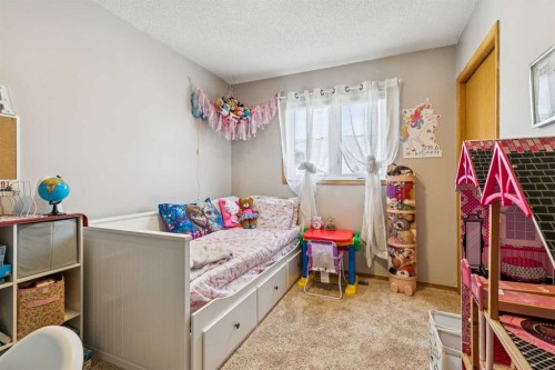 43 Elizabeth Way Se, Airdrie, AB - Indoor