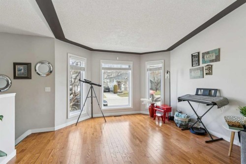43 Elizabeth Way Se, Airdrie, AB - Indoor