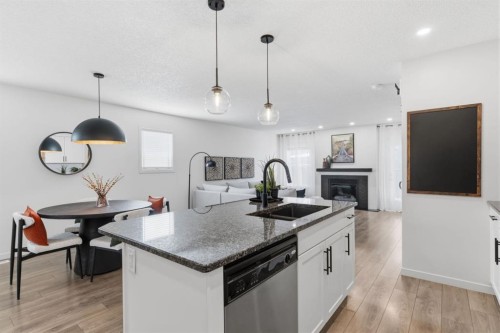 124 Cranston Gate Se, Calgary, AB 